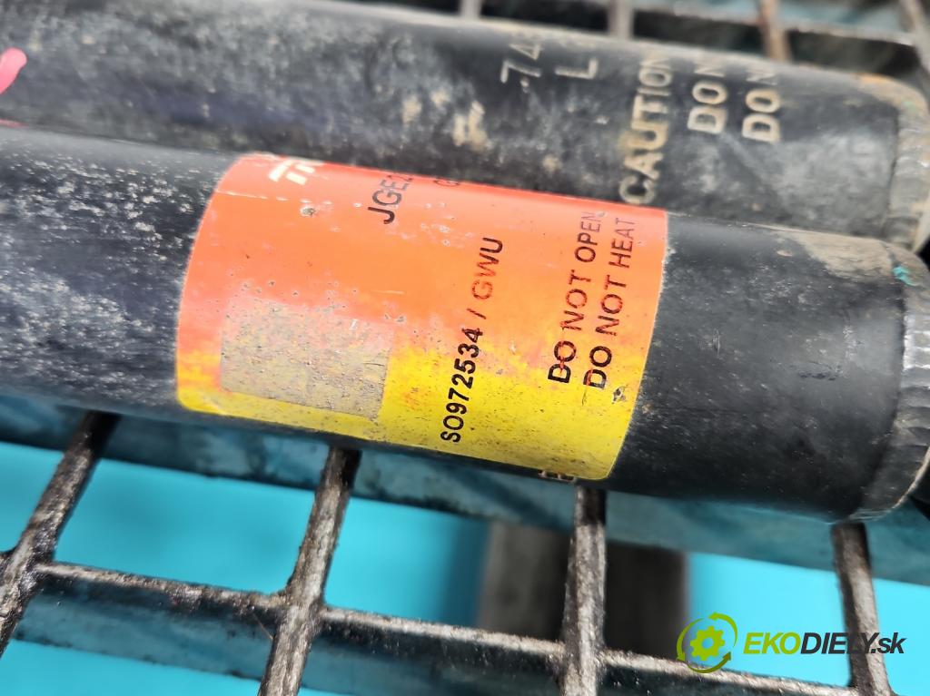 Toyota Rav4 I 1994-2000 2.0 16V 129 HP manual 95 kW 1998 cm3 3- tlmič zadné komplet