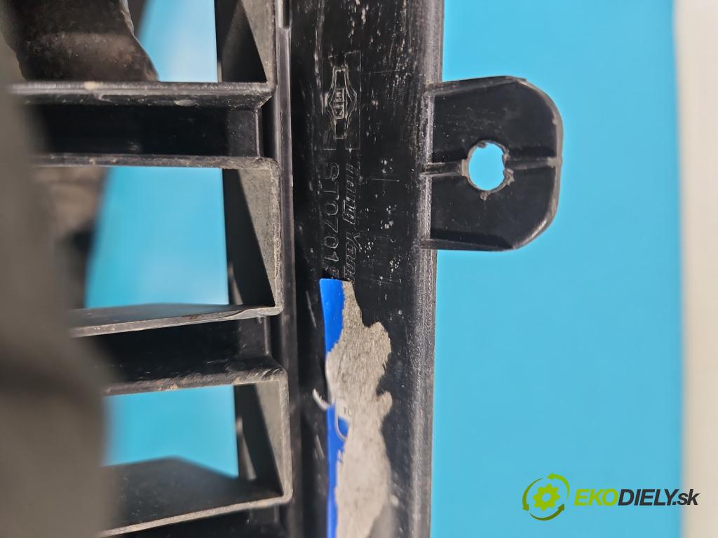 Seat Ibiza IV 6J 2008-2017 1.2 12V 69KM manual 51 kW 1198 cm3 3- mřížka