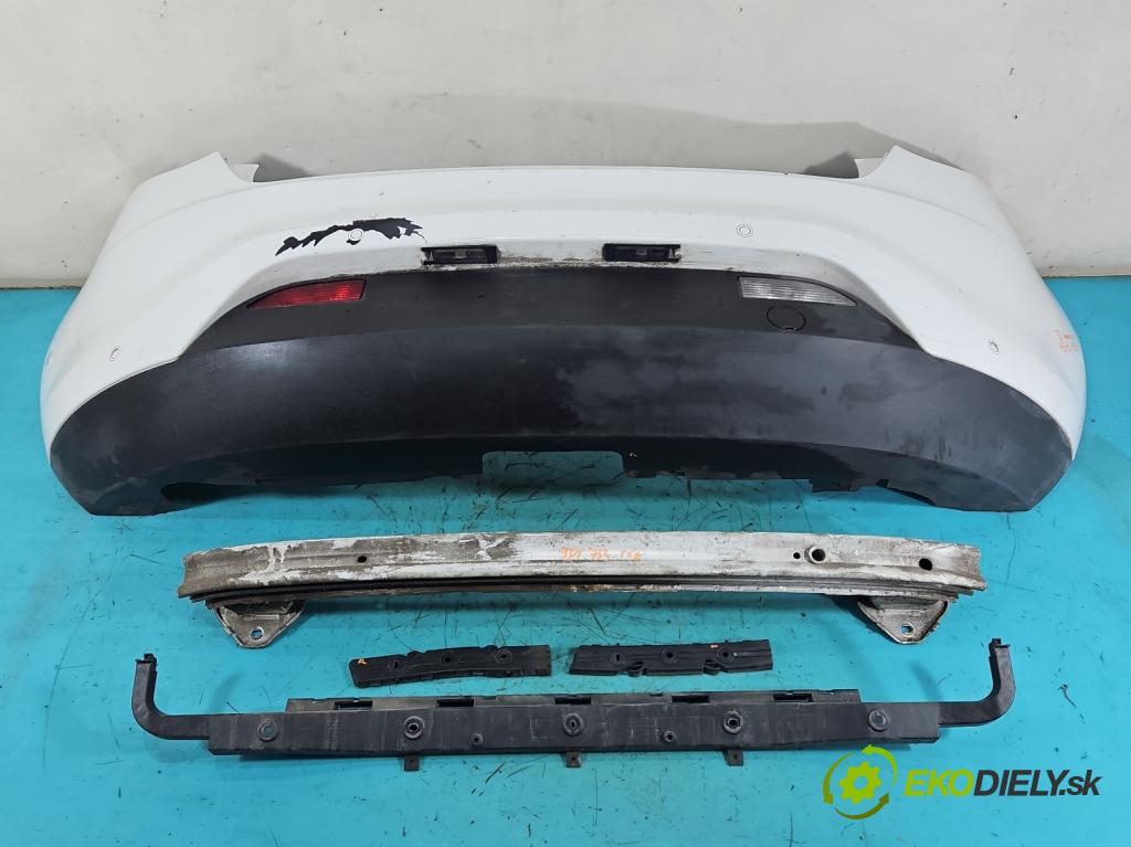 Fiat Bravo II 2007-2014 1.4 T 120 hp manual 88 kW 1368 cm3 5- nárazník zadní  (Klika dveří ostatní)