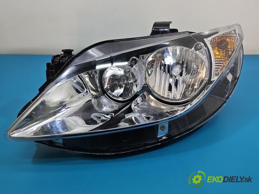 Seat Ibiza IV 6J 2008-2017 1.2 12V 69KM manual 51 kW 1198 cm3 3- světlo levý  (Klika dveří ostatní)