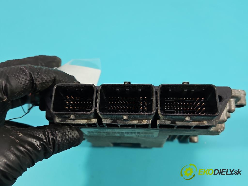 Renault Megane III 2008-2016 1.9 dci 131 HP manual 96 kW 1870 cm3 5- riadiaca jednotka motora 0281014546