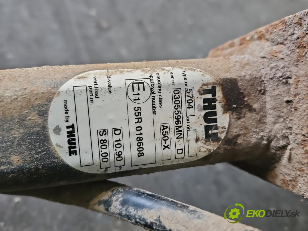 Toyota Rav4 IV 2013-2018 2.0 D4D 124 hp manual 91 kW 1998 cm3 5- oko tažné  (Tažné zařízení)