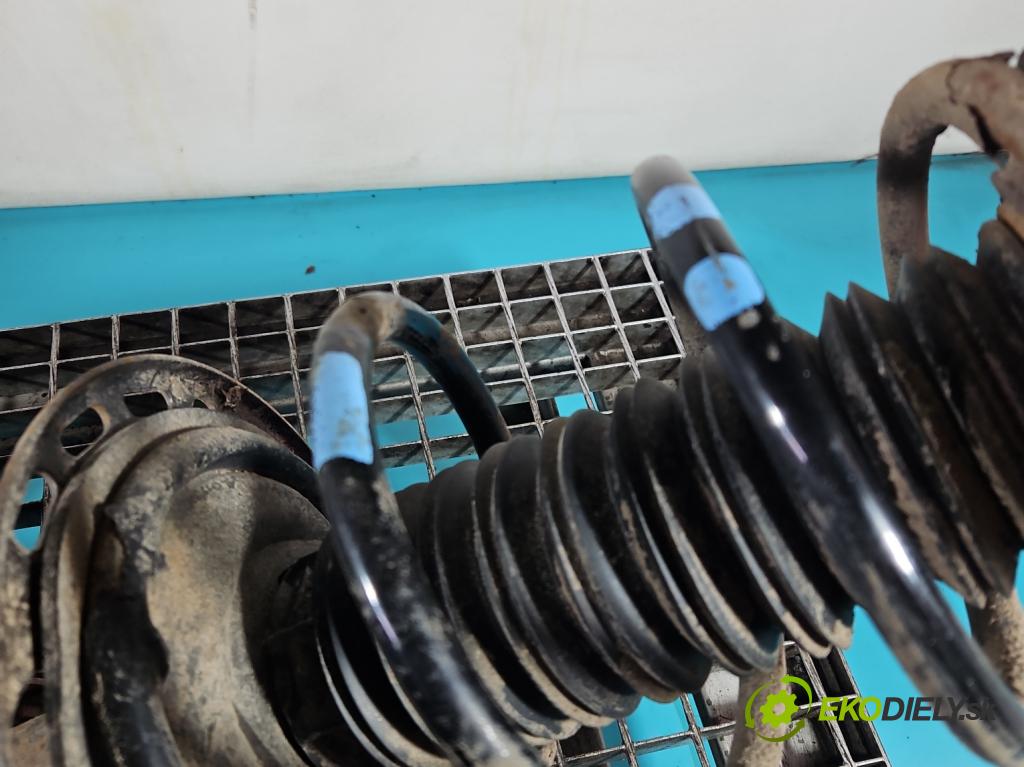 Toyota Rav4 IV 2013-2018 2.0 D4D 124 hp manual 91 kW 1998 cm3 5- pružina přední