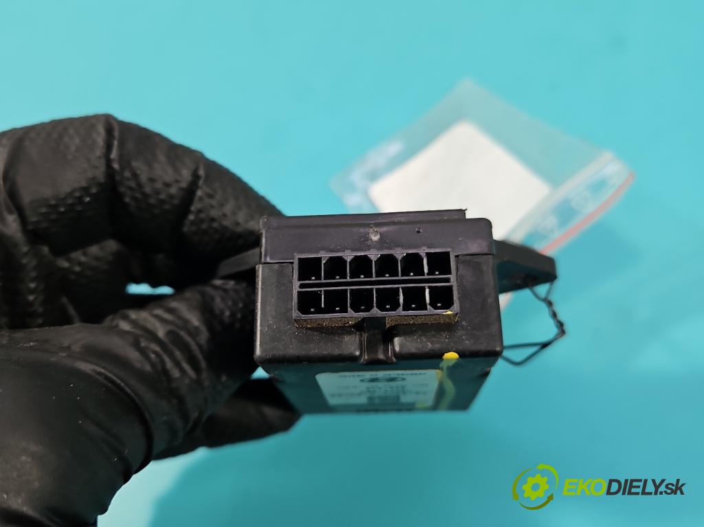 Hyundai Santa Fe III 2012–2018 2.4 GDI 190 HP automatic 140 kW 2359 cm3 5- riadiaca jednotka ostatné 12008168D