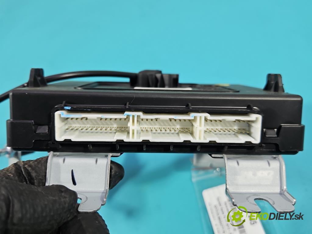 Hyundai Santa Fe III 2012–2018 2.4 GDI 190 HP automatic 140 kW 2359 cm3 5- riadiaca jednotka ostatné 95400-4Z370