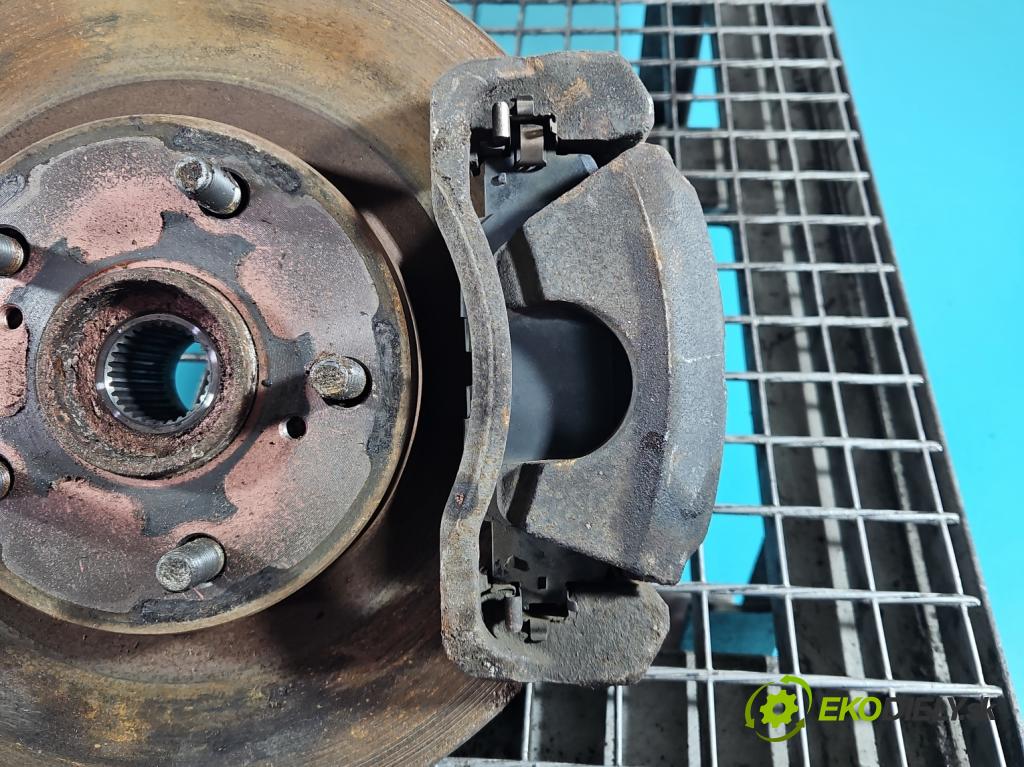 Toyota Rav4 IV 2013-2018 2.0 D4D 124hp manual 91 kW 1998 cm3 5- brzdič predné pravý  (Kľučka dverí ostatné)