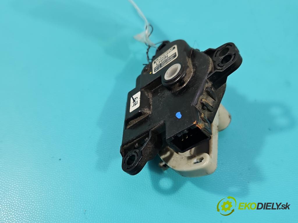 Hyundai Santa Fe III 2012–2018 2.4 GDI 190 hp automatic 140 kW 2359 cm3 5- motorek topení D267-EBABA01