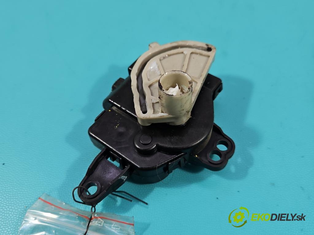 Hyundai Santa Fe III 2012–2018 2.4 GDI 190 hp automatic 140 kW 2359 cm3 5- motorek topení D267-EBABA01