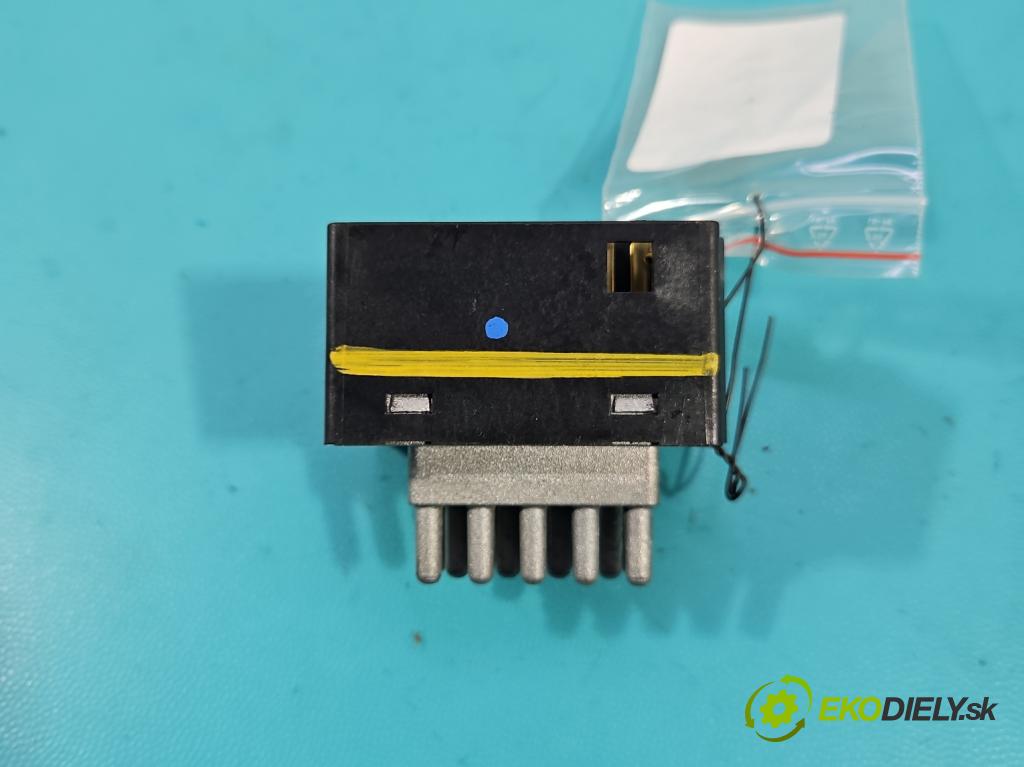 Hyundai Santa Fe III 2012–2018 2.4 GDI 190 hp automatic 140 kW 2359 cm3 5- rezistor D608EBAAA02