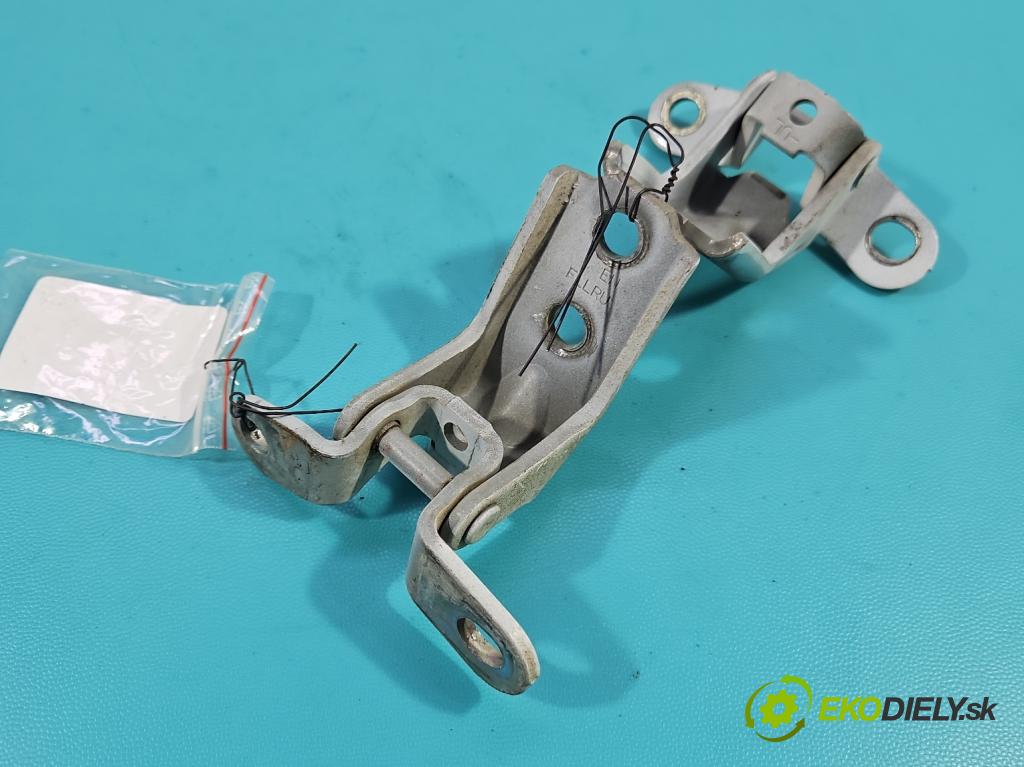 Hyundai Santa Fe III 2012–2018 2.4 GDI 190 hp automatic 140 kW 2359 cm3 5- Závěs: dveře přední levý