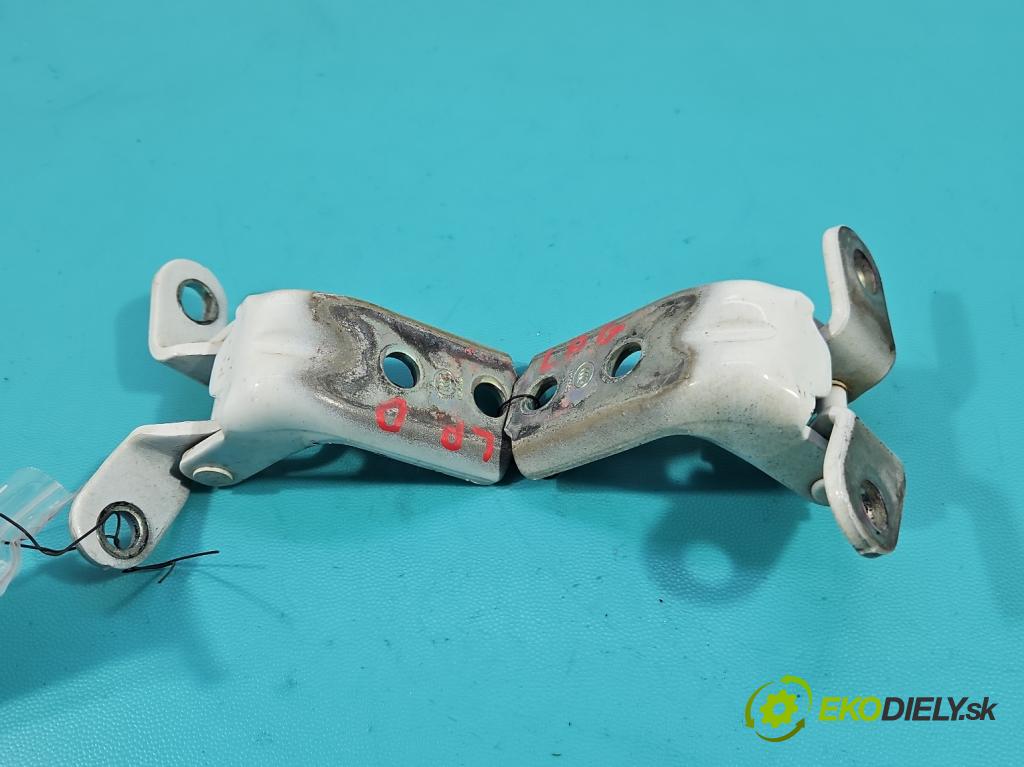 Hyundai Santa Fe III 2012–2018 2.4 GDI 190 hp automatic 140 kW 2359 cm3 5- Závěs: dveře přední levý