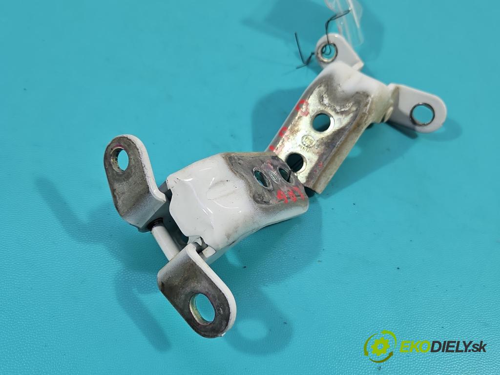 Hyundai Santa Fe III 2012–2018 2.4 GDI 190 hp automatic 140 kW 2359 cm3 5- Závěs: dveře přední levý