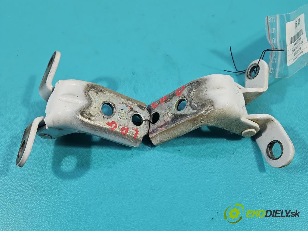 Hyundai Santa Fe III 2012–2018 2.4 GDI 190 hp automatic 140 kW 2359 cm3 5- Závěs: dveře přední levý 