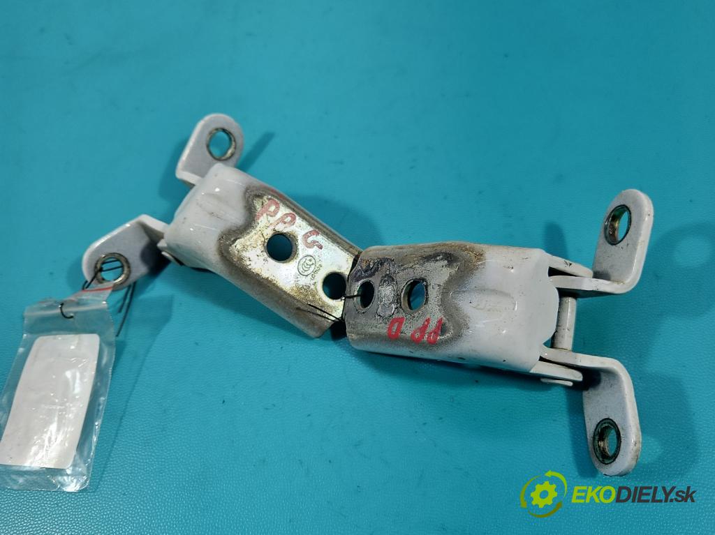 Hyundai Santa Fe III 2012–2018 2.4 GDI 190 hp automatic 140 kW 2359 cm3 5- Závěs: dveře přední pravý