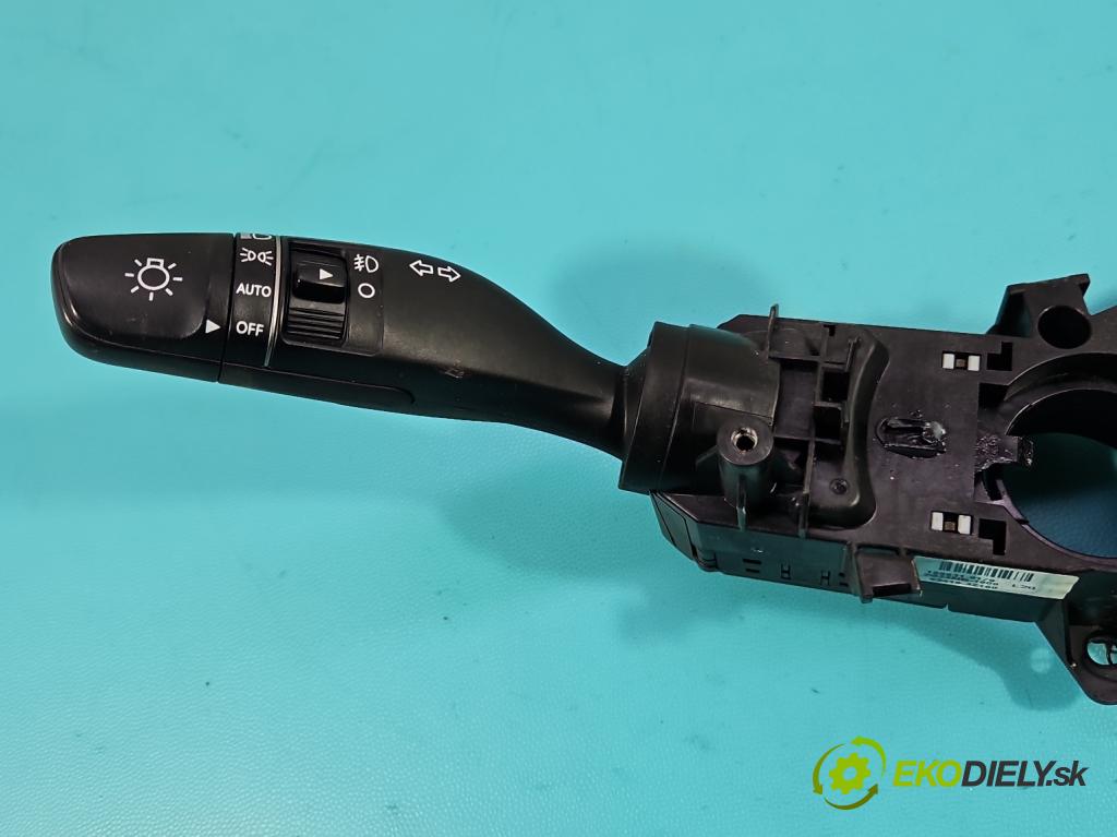 Hyundai Santa Fe III 2012–2018 2.4 GDI 190 HP automatic 140 kW 2359 cm3 5- prepínač komplex: 93420-B8050 (Prepínacie páčky pod volantom)