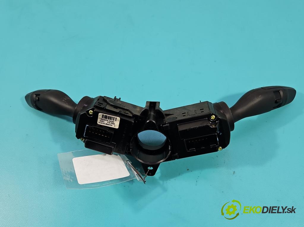 Hyundai Santa Fe III 2012–2018 2.4 GDI 190 HP automatic 140 kW 2359 cm3 5- prepínač komplex: 93420-B8050 (Prepínacie páčky pod volantom)