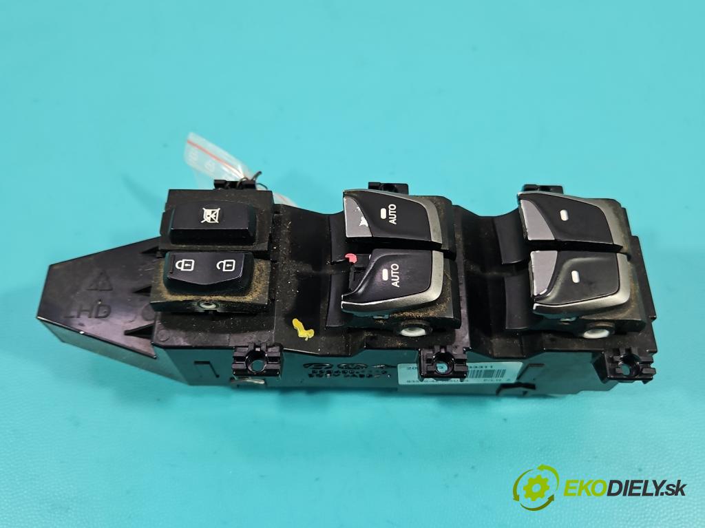 Hyundai Santa Fe III 2012–2018 2.4 GDI 190 HP automatic 140 kW 2359 cm3 5- prepínač okien spätných zrkadiel 39S490-1110
