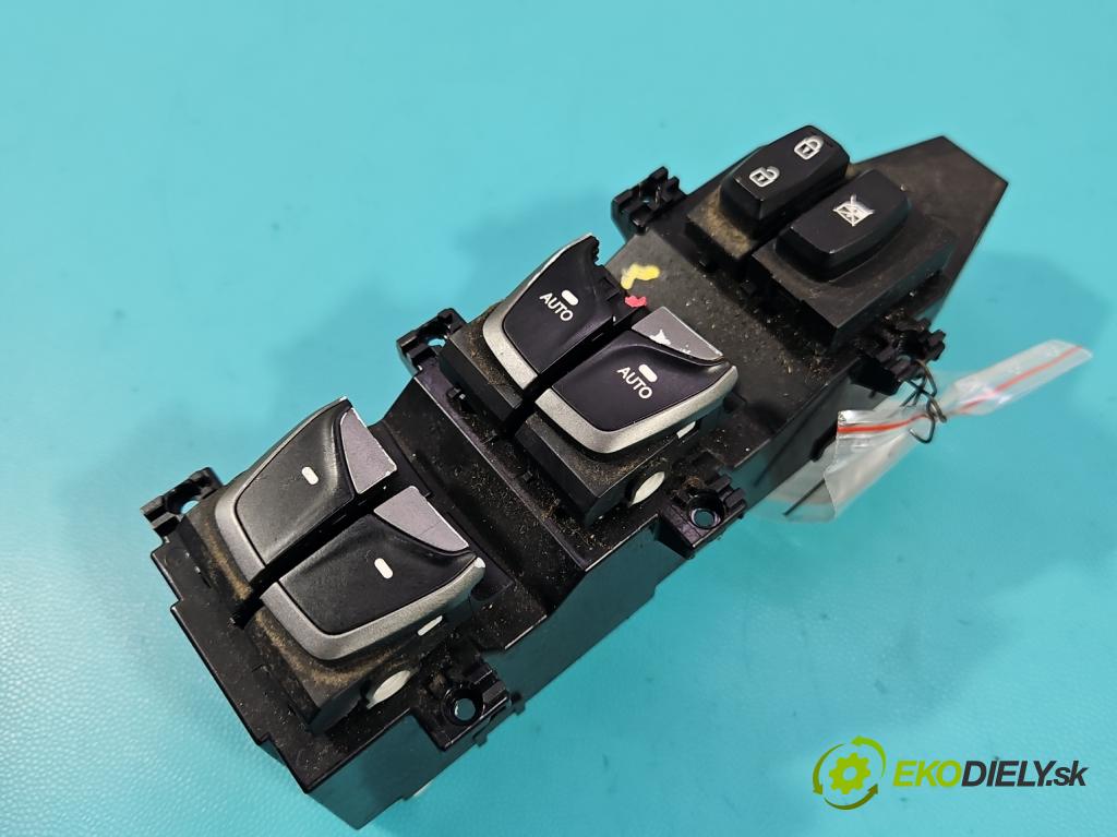 Hyundai Santa Fe III 2012–2018 2.4 GDI 190 hp automatic 140 kW 2359 cm3 5- Přepínač oken zpětných zrcátek 39S490-1110