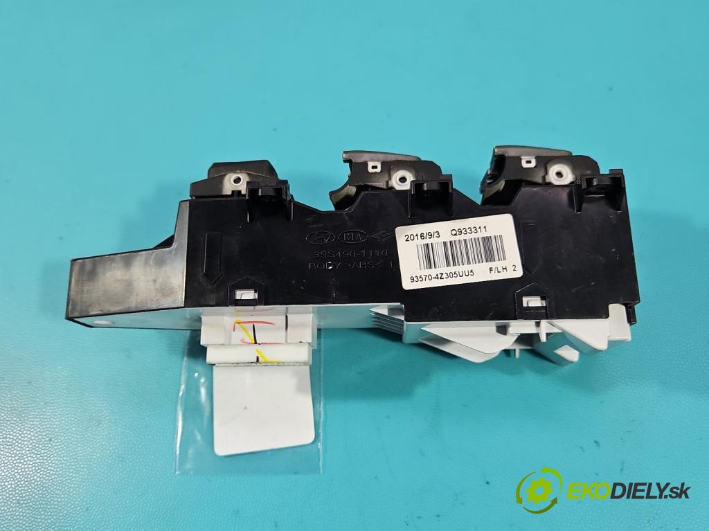 Hyundai Santa Fe III 2012–2018 2.4 GDI 190 HP automatic 140 kW 2359 cm3 5- prepínač okien spätných zrkadiel 39S490-1110
