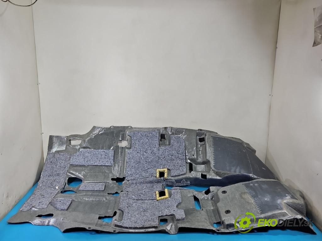 Toyota Rav4 IV 2013-2018 2.0 D4D 124hp manual 91 kW 1998 cm3 5- koberec do auta ostatné