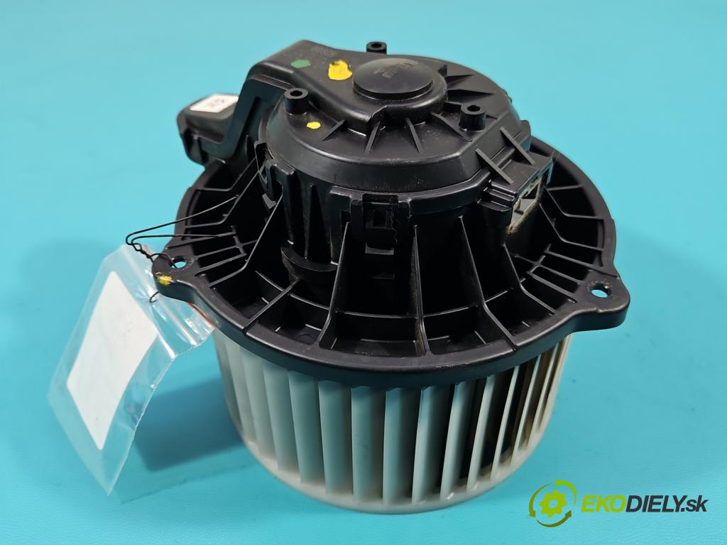 Hyundai Santa Fe III 2012–2018 2.4 GDI 190 HP automatic 140 kW 2359 cm3 5- ventilátor vzduchu