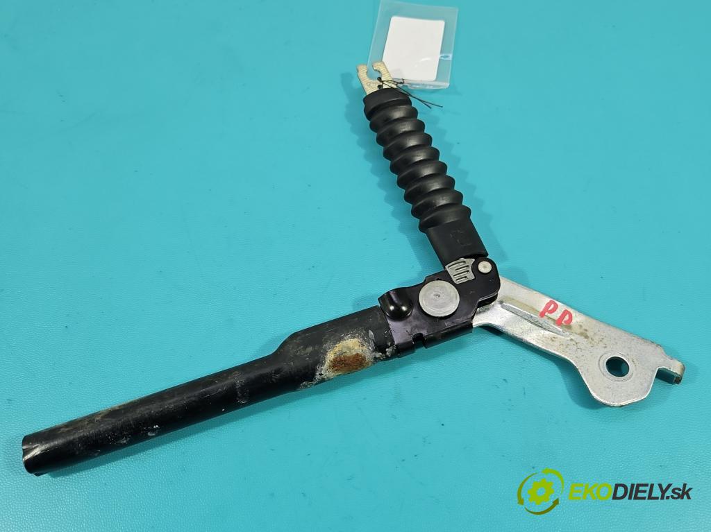 Hyundai Santa Fe III 2012–2018 2.4 GDI 190 hp automatic 140 kW 2359 cm3 5- stěna bezpečnost přední pravý P34118421A