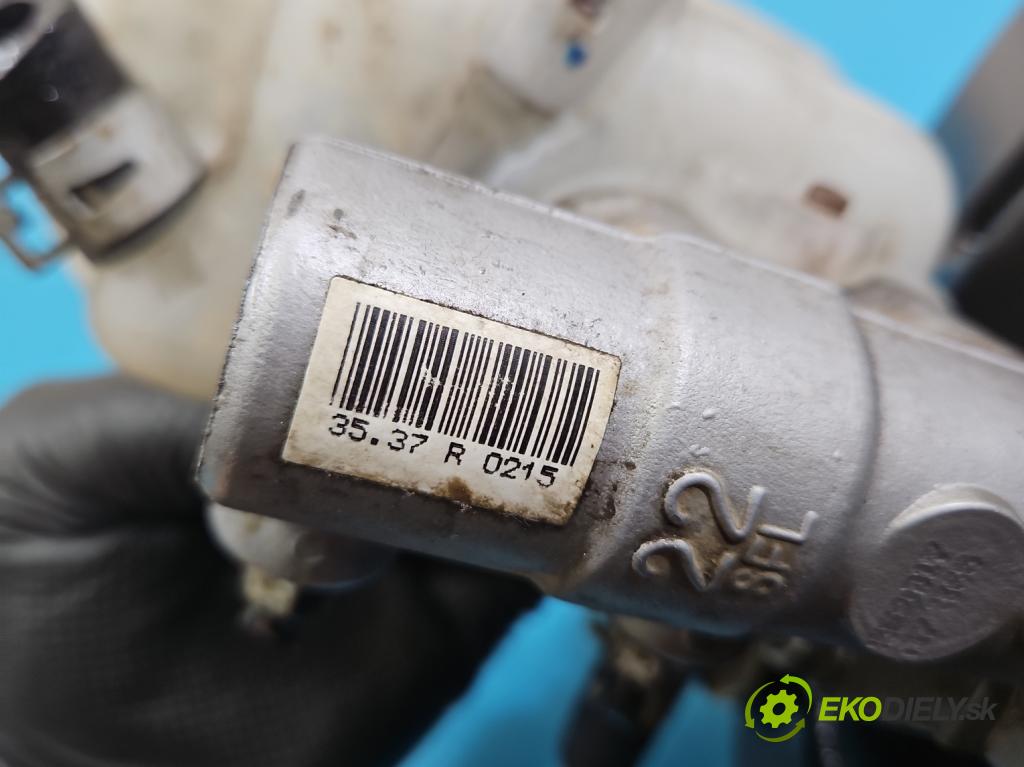 Toyota Rav4 IV 2013-2018 2.0 D4D 124 hp manual 91 kW 1998 cm3 5- servo posilovač 131010-19260