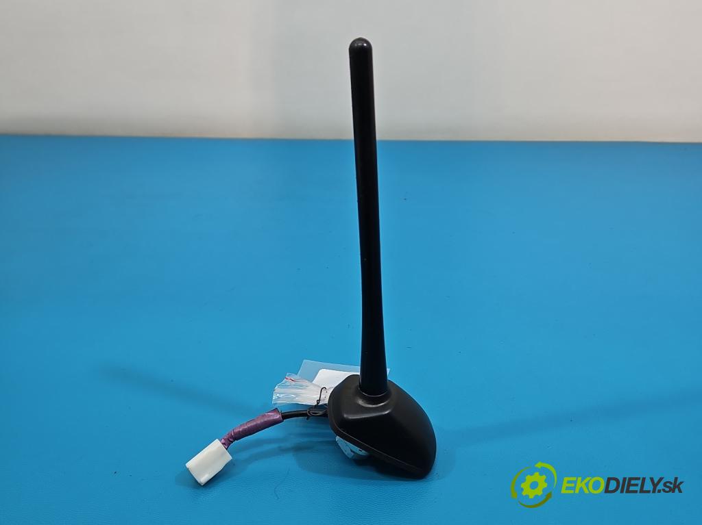 Toyota Rav4 IV 2013-2018 2.0 D4D 124hp manual 91 kW 1998 cm3 5- Antena