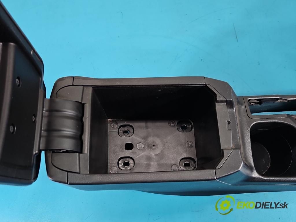 Toyota Rav4 IV 2013-2018 2.0 D4D 124 hp manual 91 kW 1998 cm3 5- loketní opěrka 58823-42010 (Loketní opěrka)