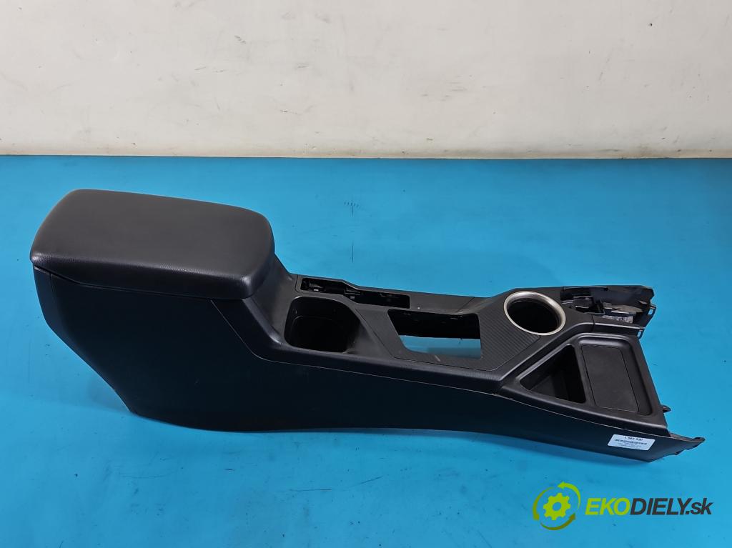 Toyota Rav4 IV 2013-2018 2.0 D4D 124 hp manual 91 kW 1998 cm3 5- loketní opěrka 58823-42010 (Loketní opěrka)