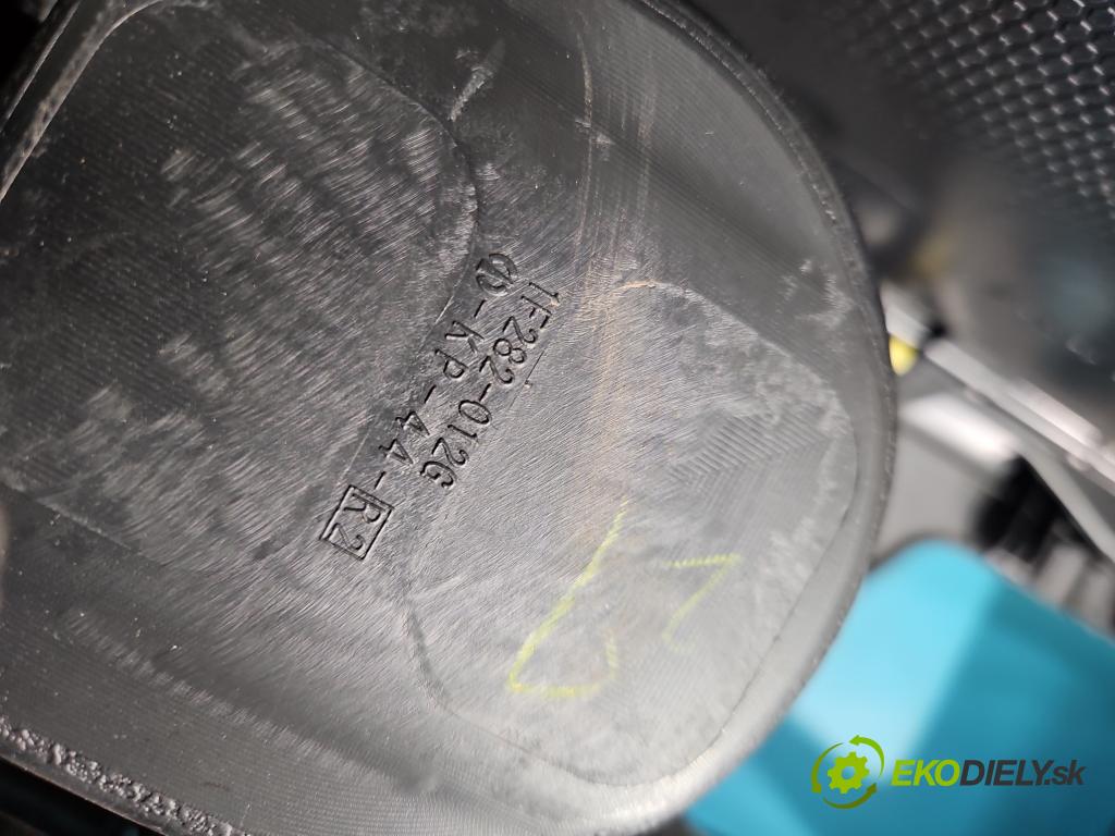 Toyota Rav4 IV 2013-2018 2.0 D4D 124 hp manual 91 kW 1998 cm3 5- loketní opěrka 58823-42010 (Loketní opěrka)