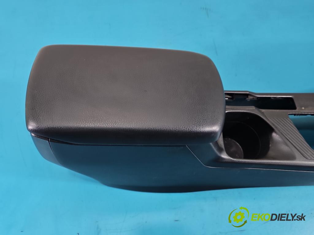 Toyota Rav4 IV 2013-2018 2.0 D4D 124 hp manual 91 kW 1998 cm3 5- loketní opěrka 58823-42010 (Loketní opěrka)