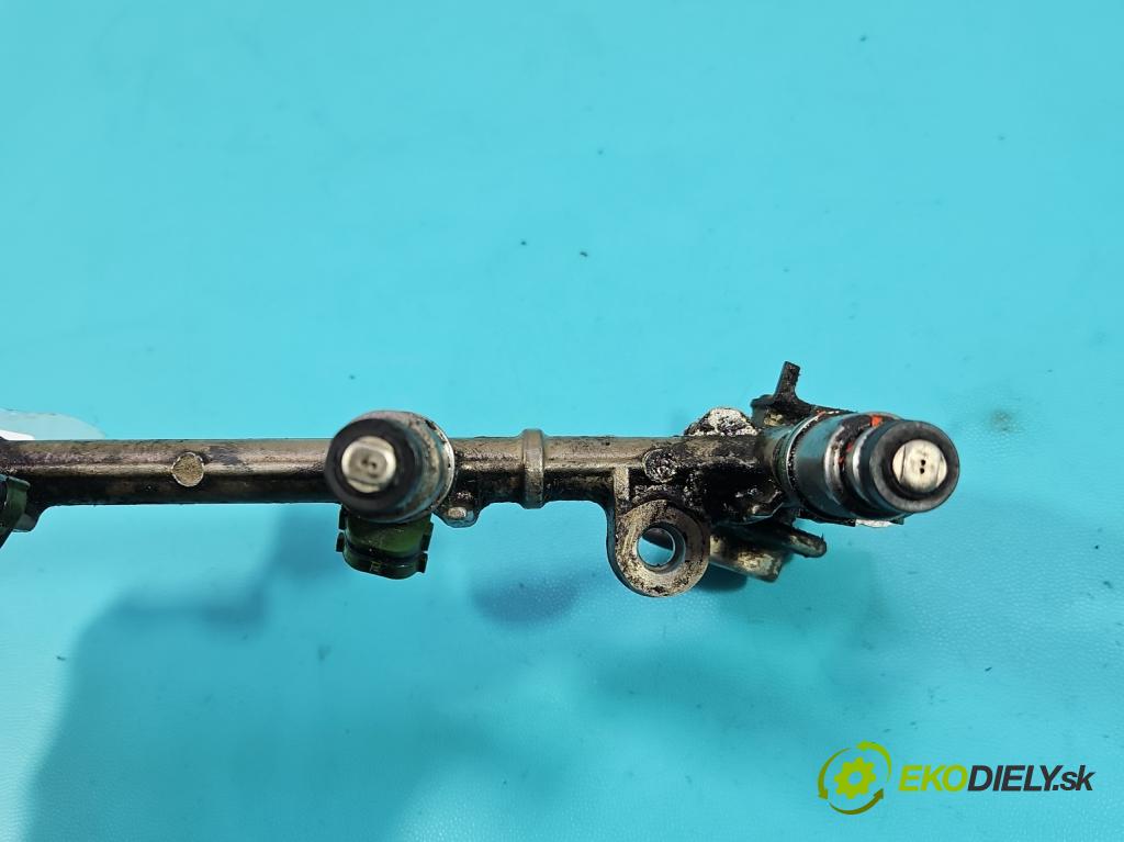 Toyota Rav4 I 1994-2000 2.0 16V 129 HP manual 95 kW 1998 cm3 3- vstrek 23250-74100 (Vstrekovač paliva)