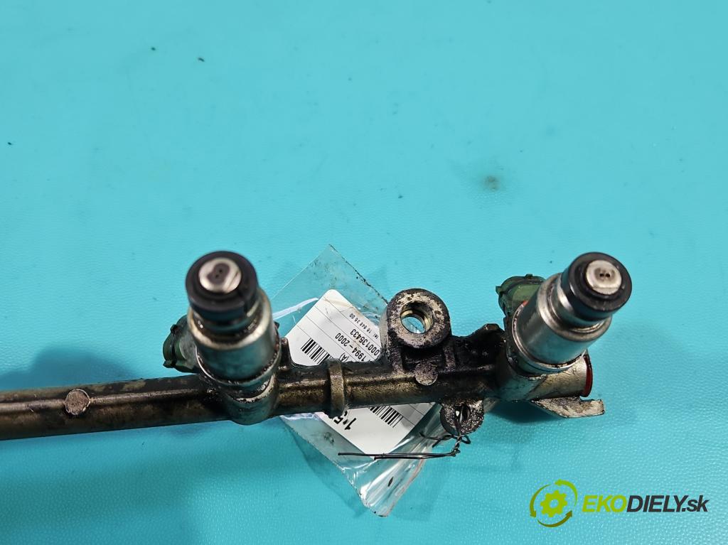 Toyota Rav4 I 1994-2000 2.0 16V 129 HP manual 95 kW 1998 cm3 3- vstrek 23250-74100 (Vstrekovač paliva)