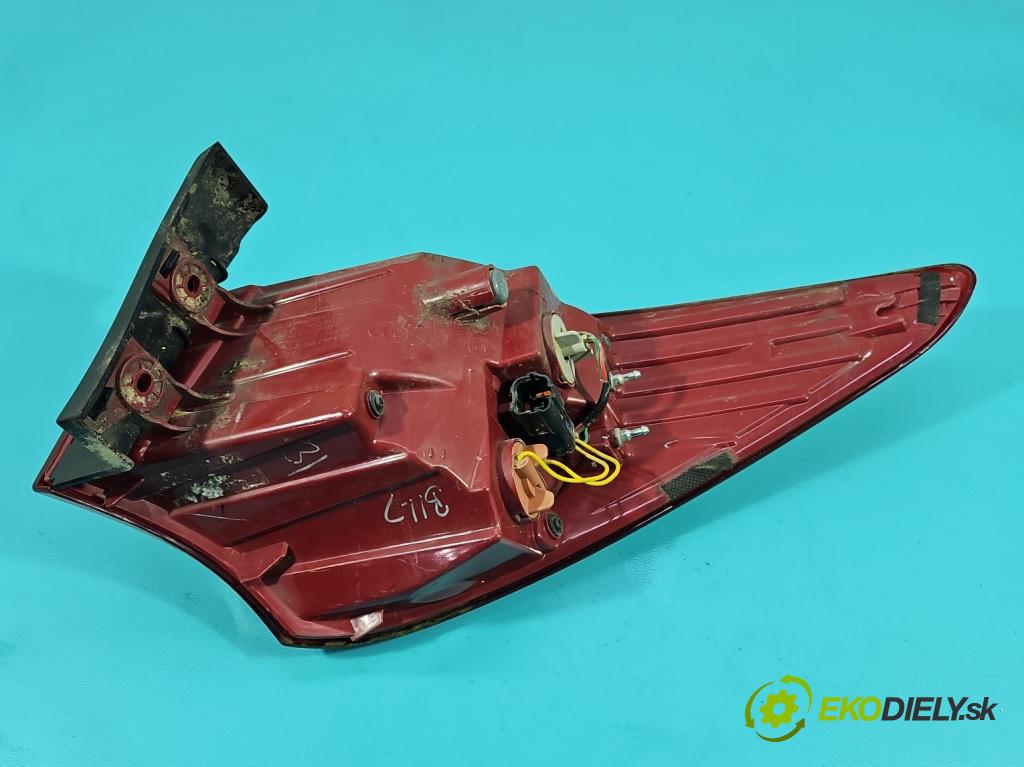 Hyundai Santa Fe III 2012–2018 2.4 GDI 190 HP automatic 140 kW 2359 cm3 5- svetlo / reflektor zadné ľavé 92401-4Z500L (Kľučka dverí ostatné)