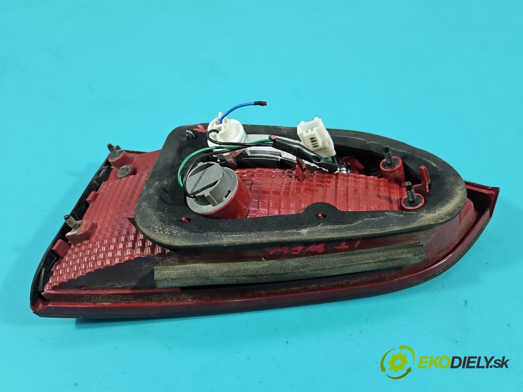 Hyundai Santa Fe III 2012–2018 2.4 GDI 190 HP automatic 140 kW 2359 cm3 5- svetlo / reflektor zadné ľavé 92405-4Z500 (Kľučka dverí ostatné)