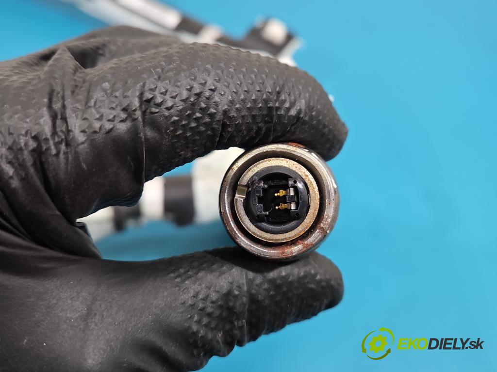 Toyota Rav4 IV 2013-2018 2.0 D4D 124hp manual 91 kW 1998 cm3 5- clona ľavé 621668901E