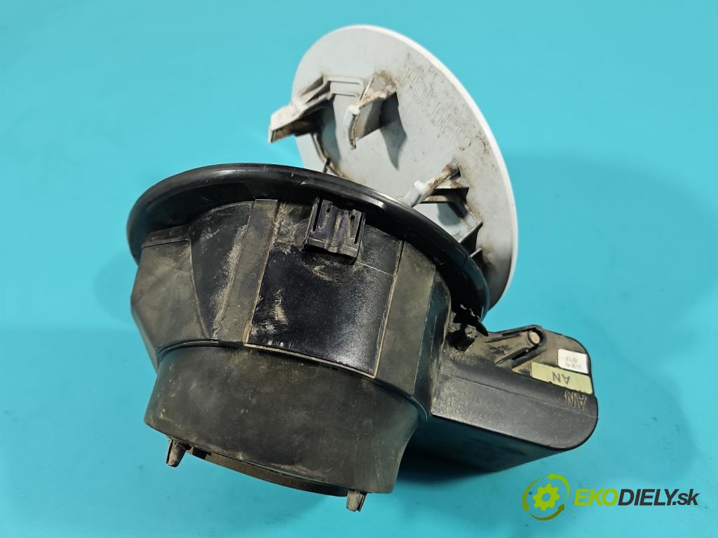 Hyundai Santa Fe III 2012–2018 2.4 GDI 190 HP automatic 140 kW 2359 cm3 5- Klapka nádrže palivo  (Kľučka dverí ostatné)