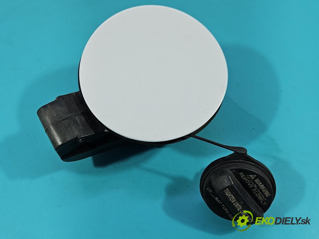 Hyundai Santa Fe III 2012–2018 2.4 GDI 190 hp automatic 140 kW 2359 cm3 5- Klapka nalévání paliva  (Klika dveří ostatní)