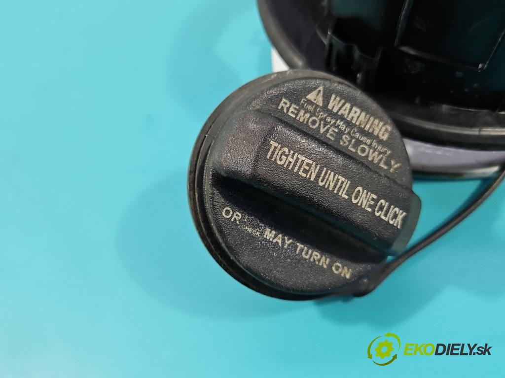 Hyundai Santa Fe III 2012–2018 2.4 GDI 190 HP automatic 140 kW 2359 cm3 5- Klapka nádrže palivo  (Kľučka dverí ostatné)