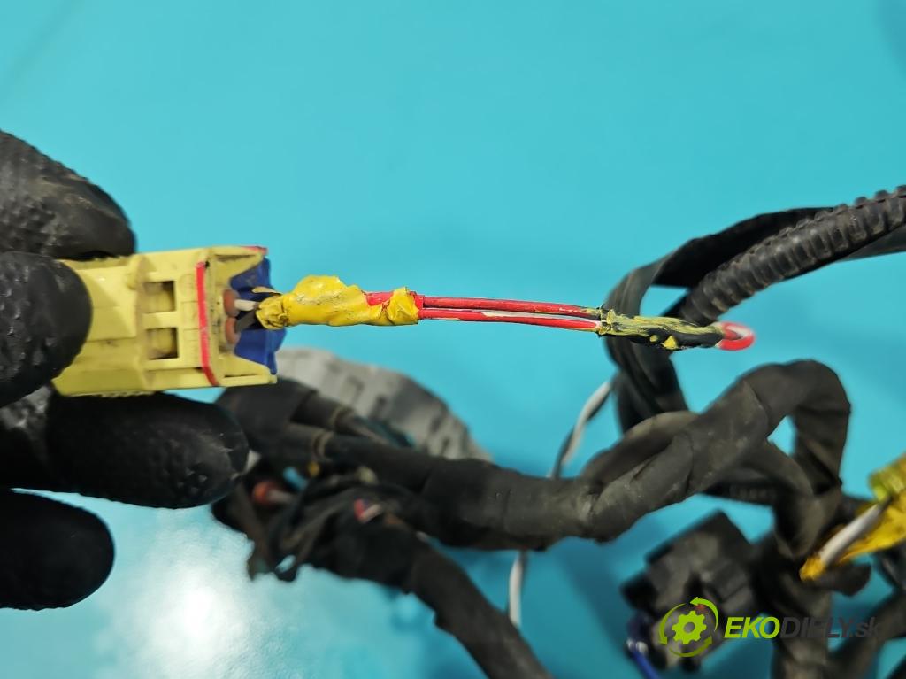 Hyundai Santa Fe III 2012–2018 2.4 GDI 190 HP automatic 140 kW 2359 cm3 5- skrinka poistka 912014Z574AA (Poistková skrinka)