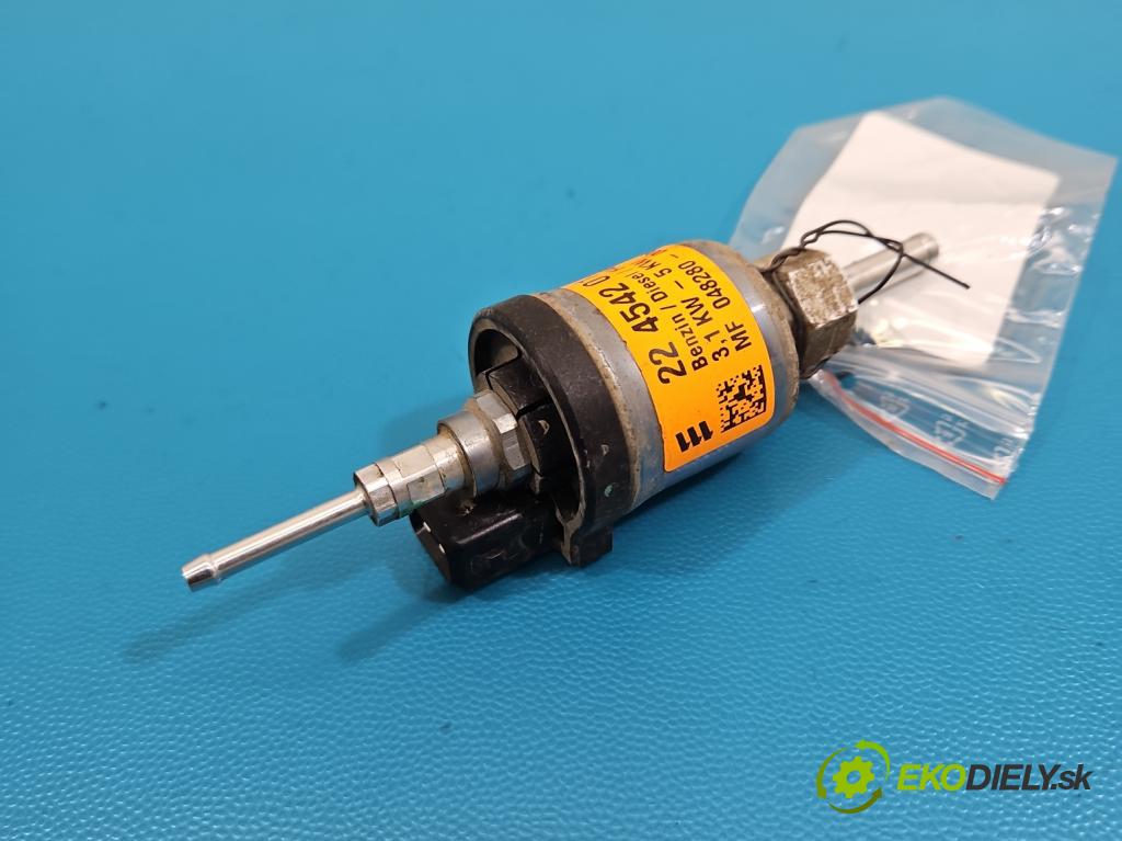 Toyota Rav4 IV 2013-2018 2.0 D4D 124hp manual 91 kW 1998 cm3 5- pompa palivo webasto 22454201 (Webasto (nezávislé kúrenie))