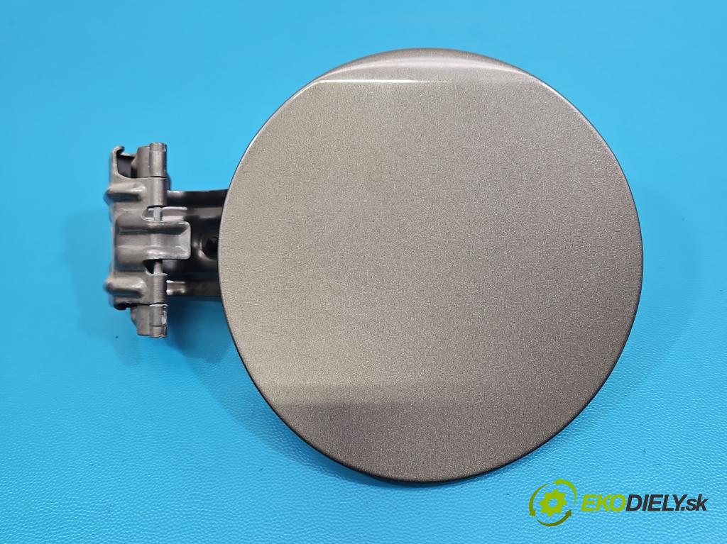 Toyota Rav4 IV 2013-2018 2.0 D4D 124hp manual 91 kW 1998 cm3 5- Klapka nádrže palivo  (Kľučka dverí ostatné)