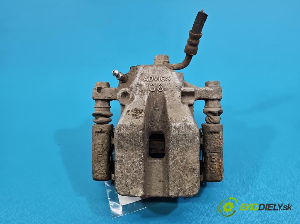 Toyota Rav4 IV 2013-2018 2.0 D4D 124hp manual 91 kW 1998 cm3 5- brzdič zadné ľavý  (Kľučka dverí ostatné)