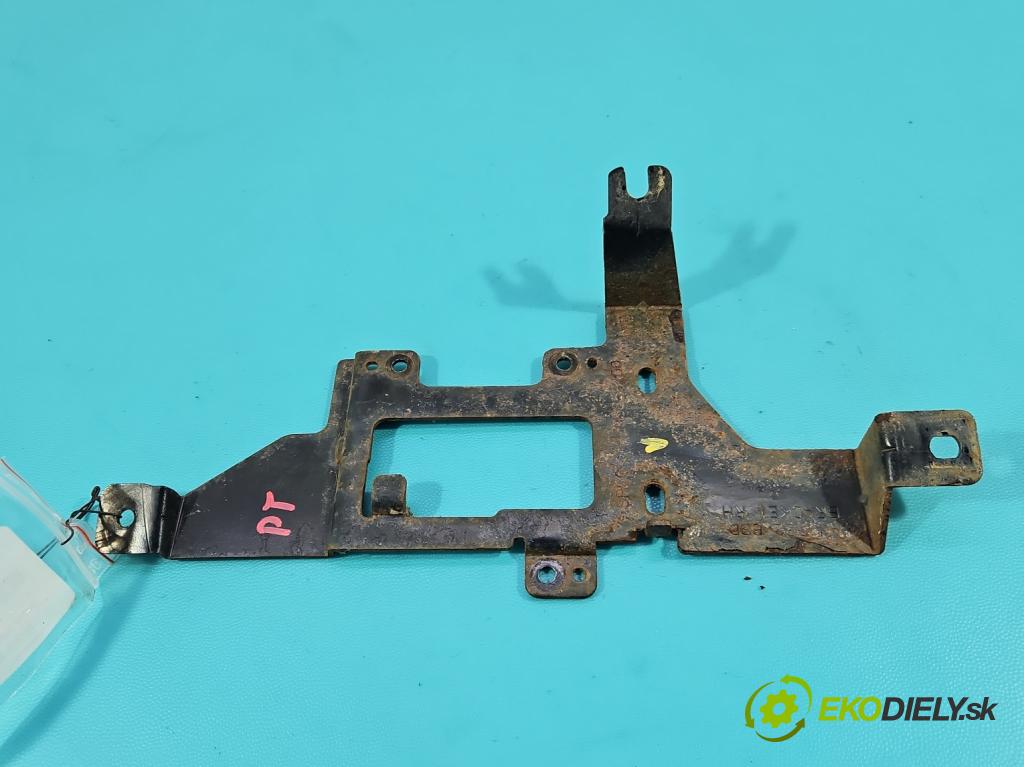 Hyundai Santa Fe III 2012–2018 2.4 GDI 190 hp automatic 140 kW 2359 cm3 5- Upevnění: 