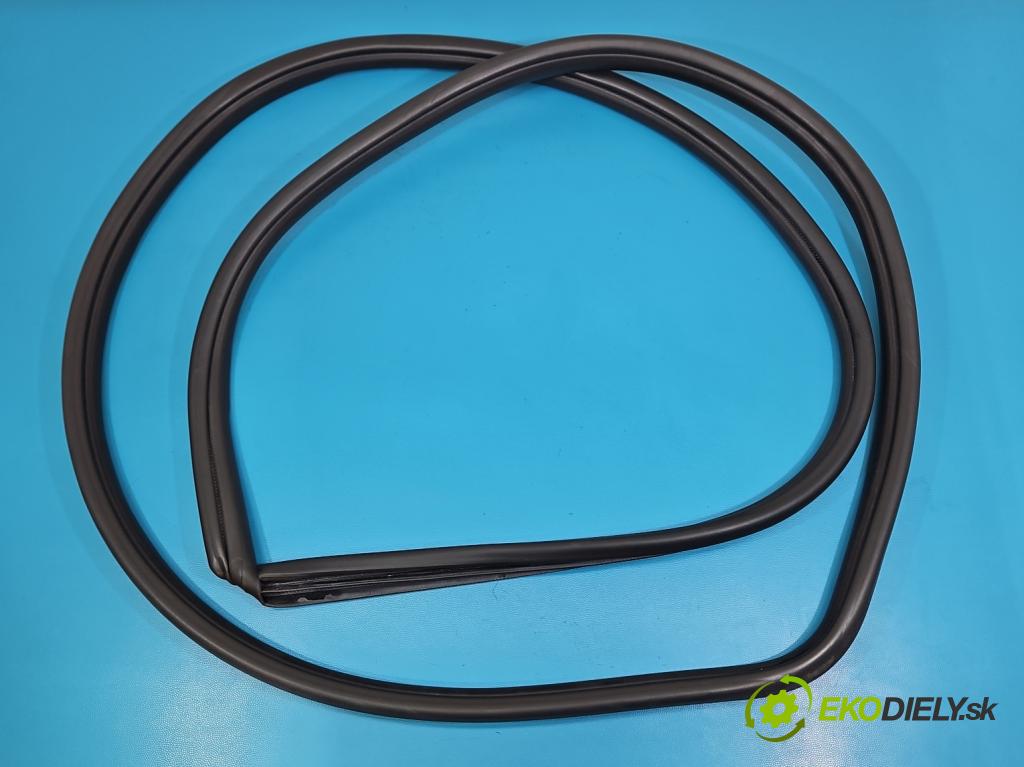 Toyota Rav4 IV 2013-2018 2.0 D4D 124 hp manual 91 kW 1998 cm3 5- Těsnění: dveře přední pravé