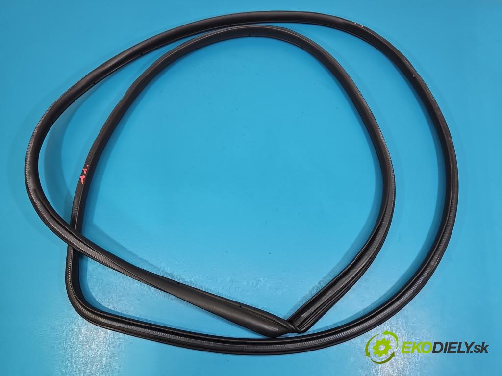 Toyota Rav4 IV 2013-2018 2.0 D4D 124 hp manual 91 kW 1998 cm3 5- Těsnění: dveře přední pravé