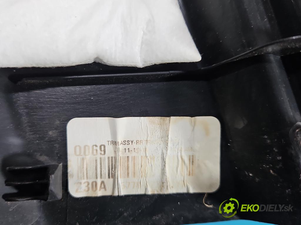 Hyundai Santa Fe III 2012–2018 2.4 GDI 190 HP automatic 140 kW 2359 cm3 5- kryt plast 85770-4Z300