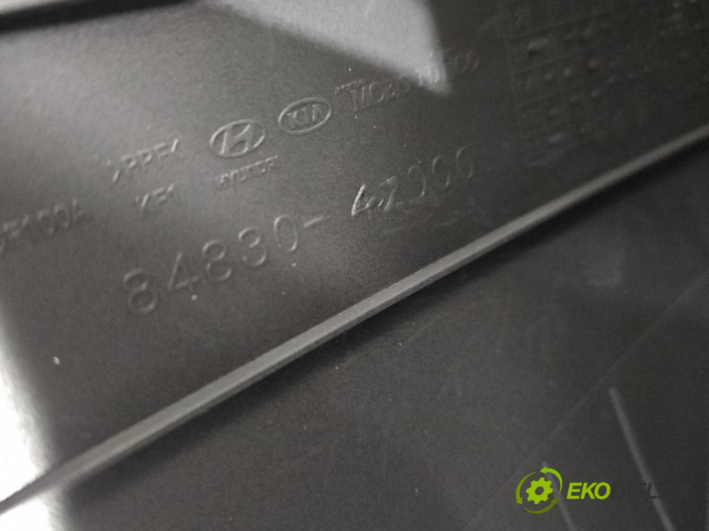 Hyundai Santa Fe III 2012–2018 2.4 GDI 190 HP automatic 140 kW 2359 cm3 5- kryt plast 84830-4Z000