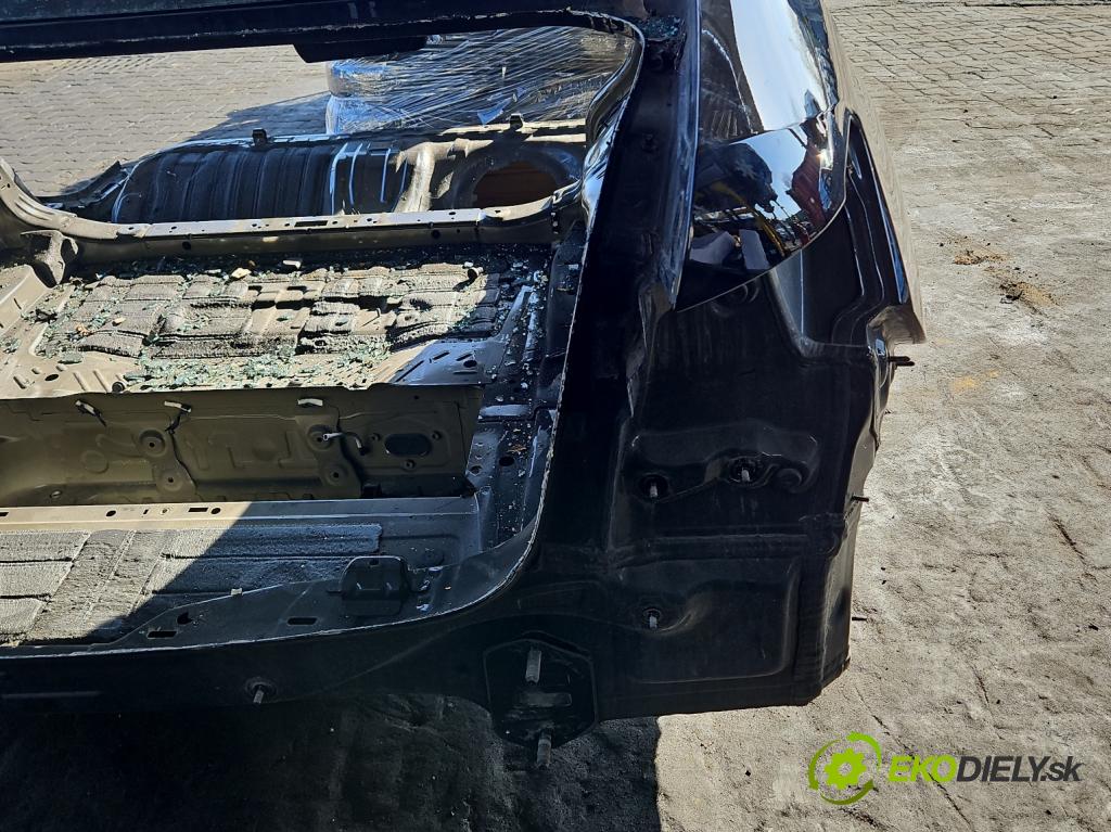 Bmw 3 G20 2018- 2.0 T 156 HP automatic 115 kW 1998 cm3 4- blatník zadné pravý